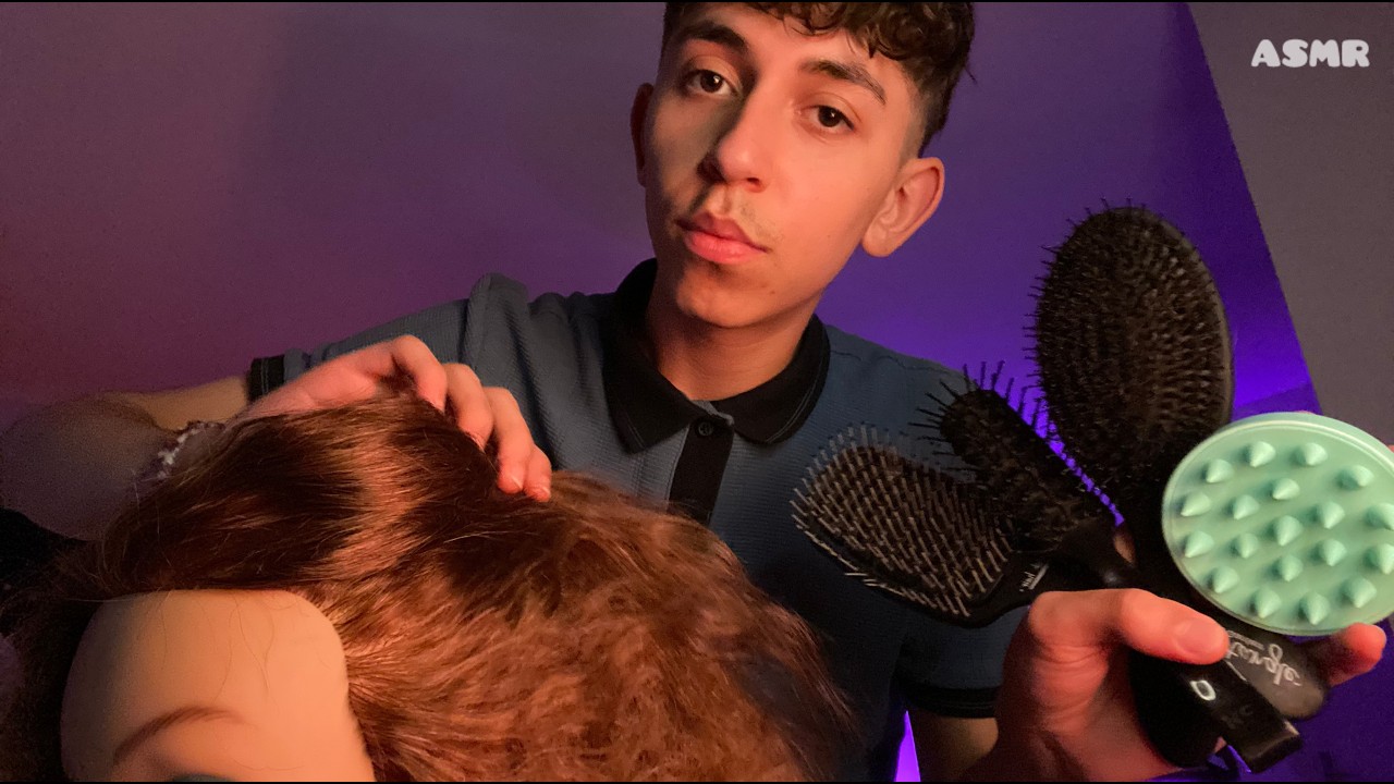 ASMR &bull; Brossage de cheveux (avec 5 brosses)💗