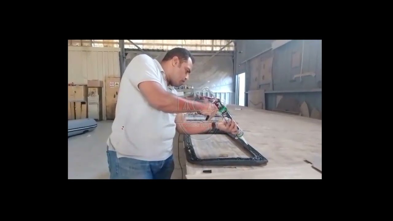 تغيير زجاج فتحة السقف بأكليرك شيرى تيجو 3