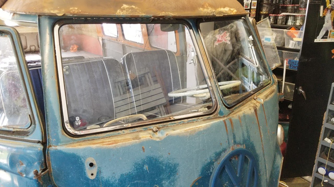ОКНА SAFARI ВОЛЬФГАНГА УСТАНОВЛЕНЫ НА МОЙ ТЕЛЕВИЗОР VW SPLIT BUS KOMBI PHILA 1962 ГОДА!