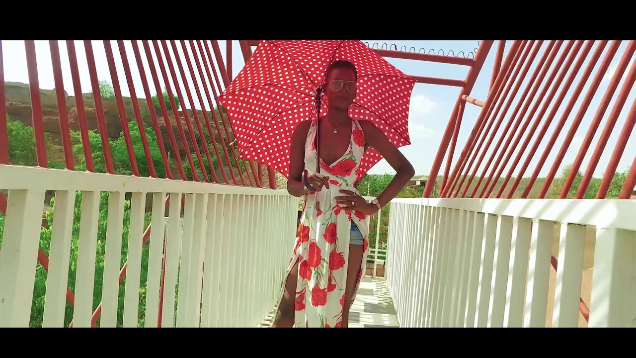 Mol B Feat Adouzy - I’m On My Way (Clip Officiel)