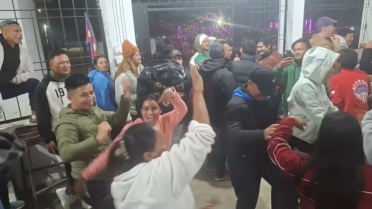 रमाइलो पनि हेरौ है 