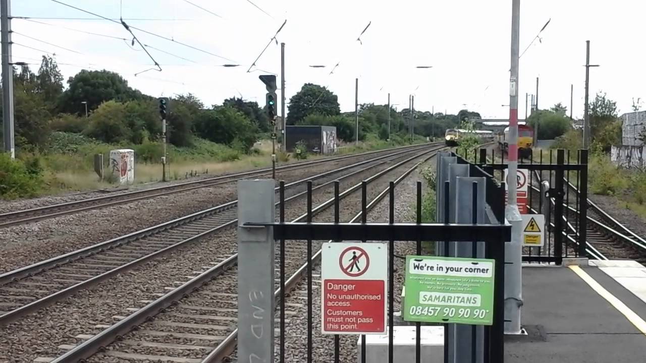 Trains at: Biggleswade, ECML, 17/08/15