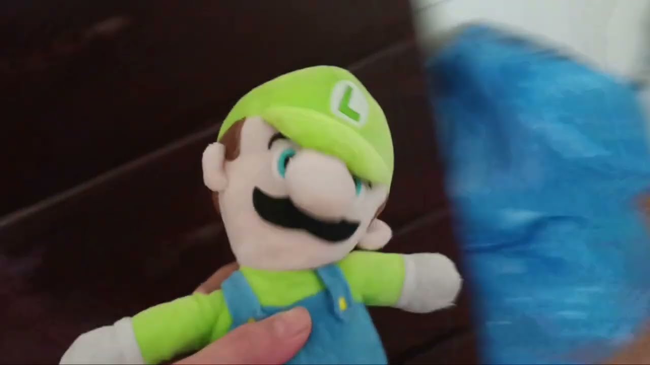 Luigi Watches the 3 Scary logos