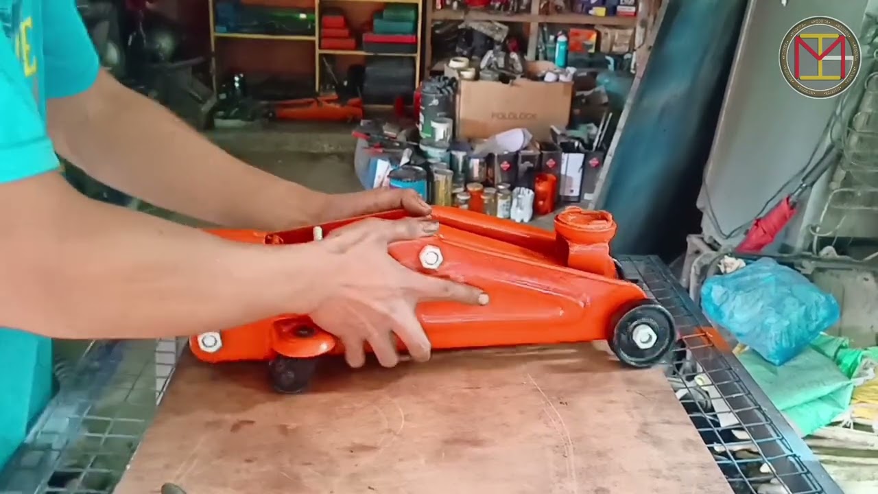I Restore Our Old and Unfunctional Floor Jack