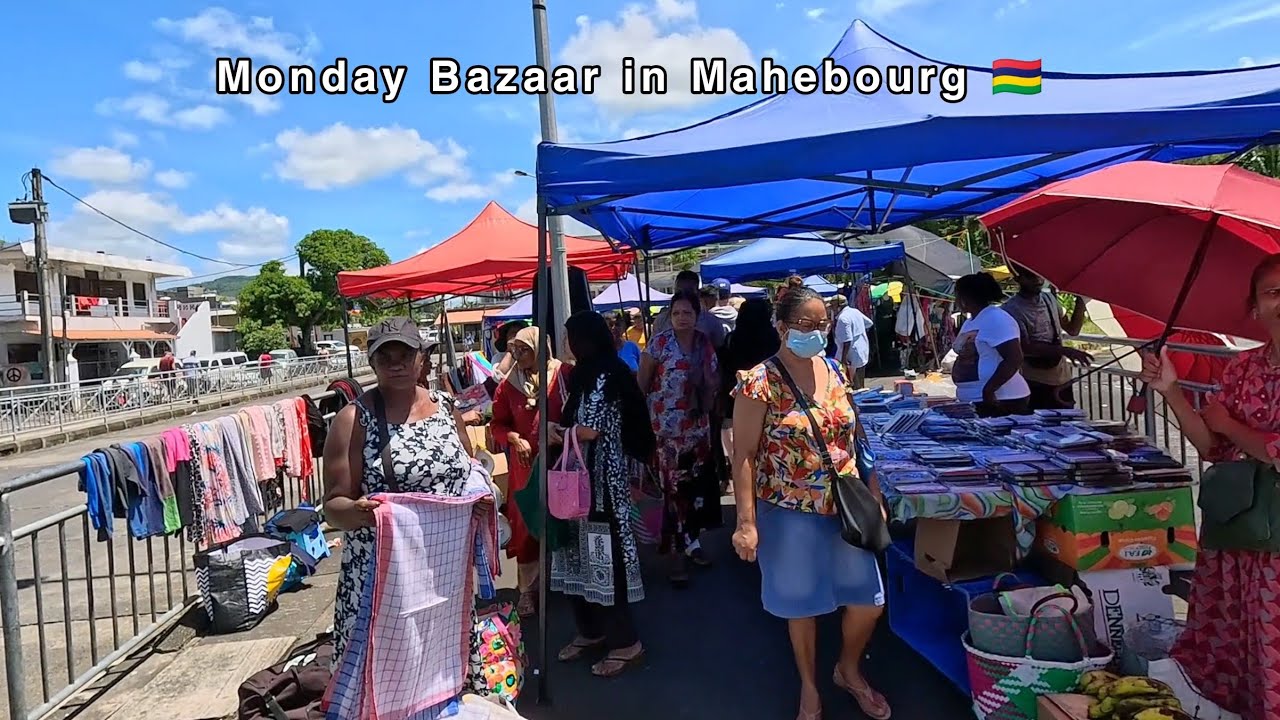 Monday bazaar in Mahebourg 🇲🇺