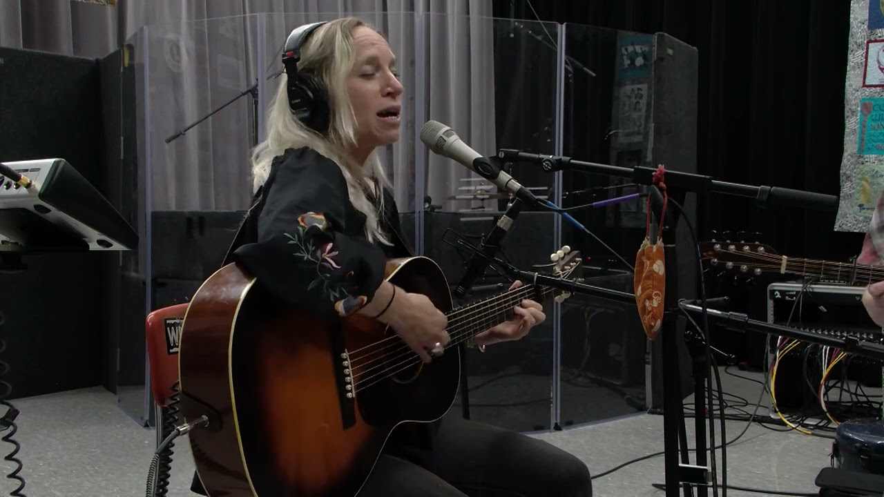 Anya Hinkle & Johny Doyle - Bound Away