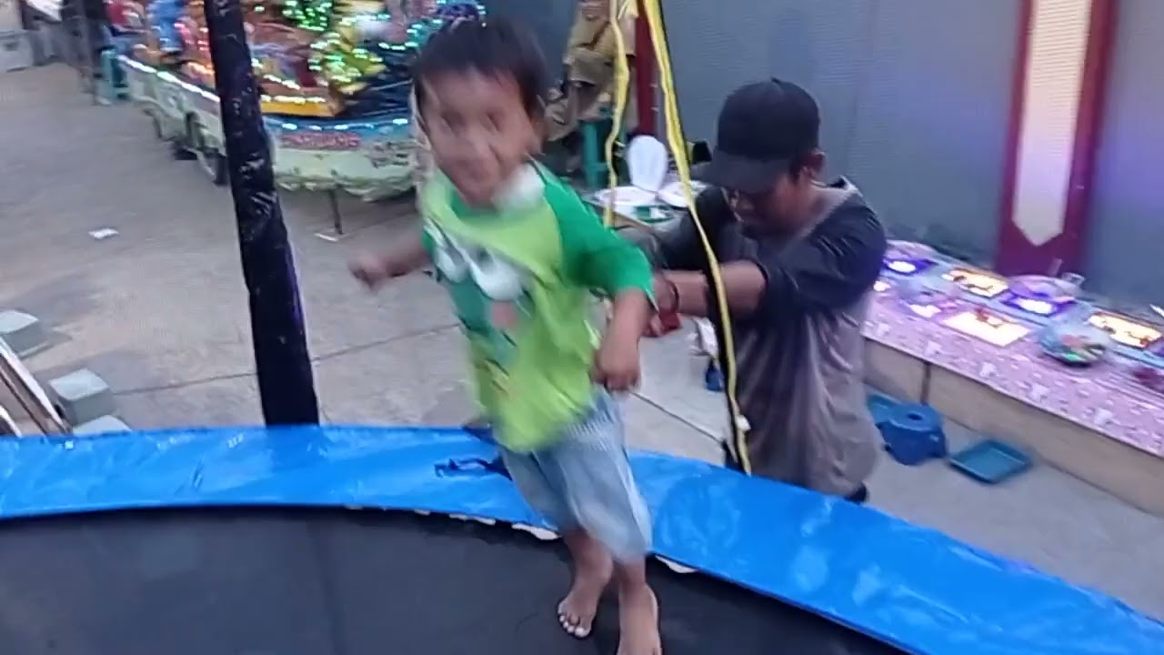 trampolin 14 feat Boulder...