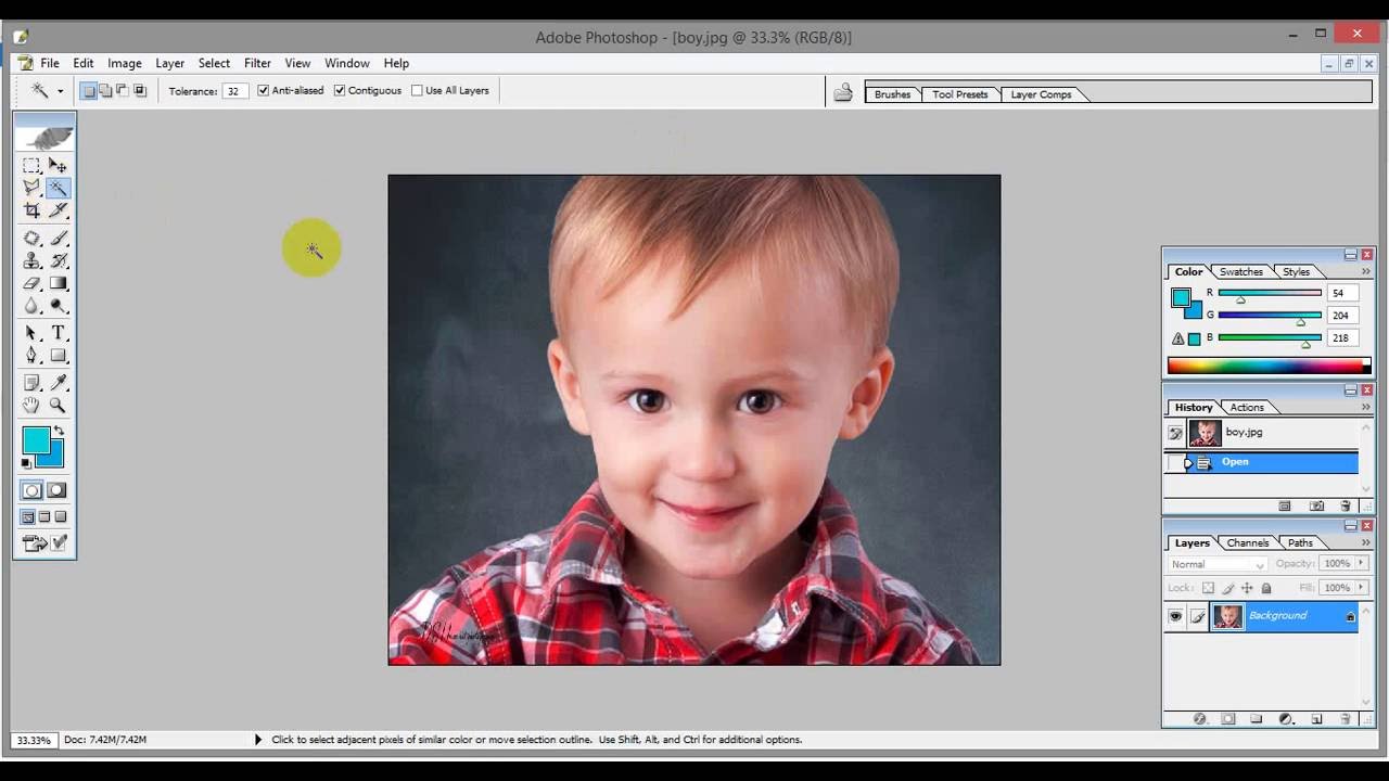 Adobe Photoshop CS Tutorial. (Change background and color)