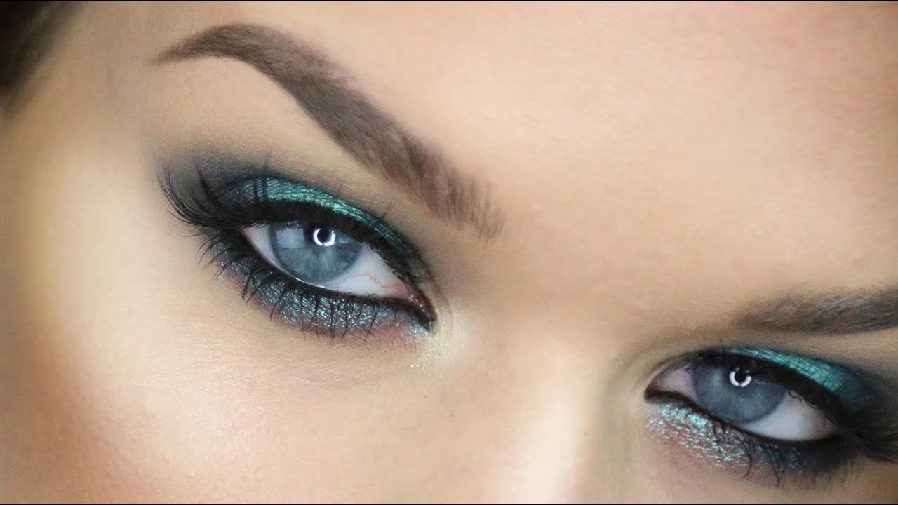 TEAL HALO CLUBBING MAKEUP