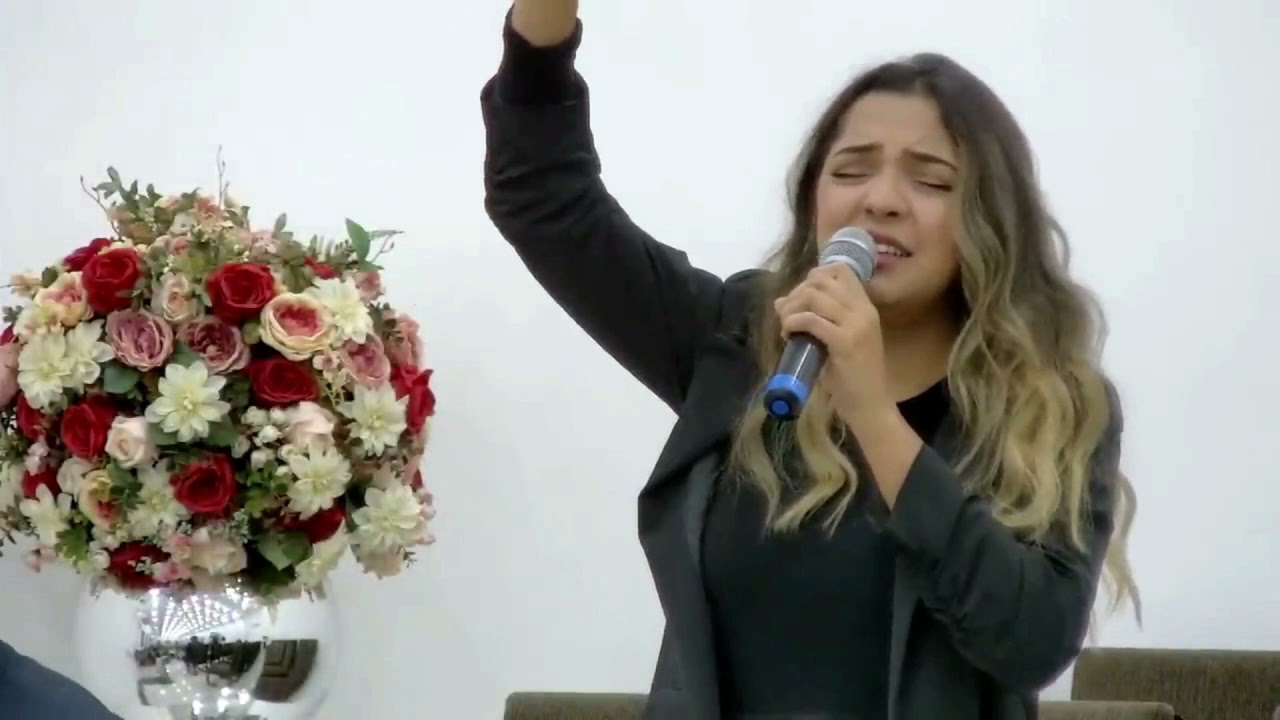 MOMENTO ADORAI - Zípora Cláudia - Tá chorando por quê? - IEADPE VITÓRIA - SETOR 04