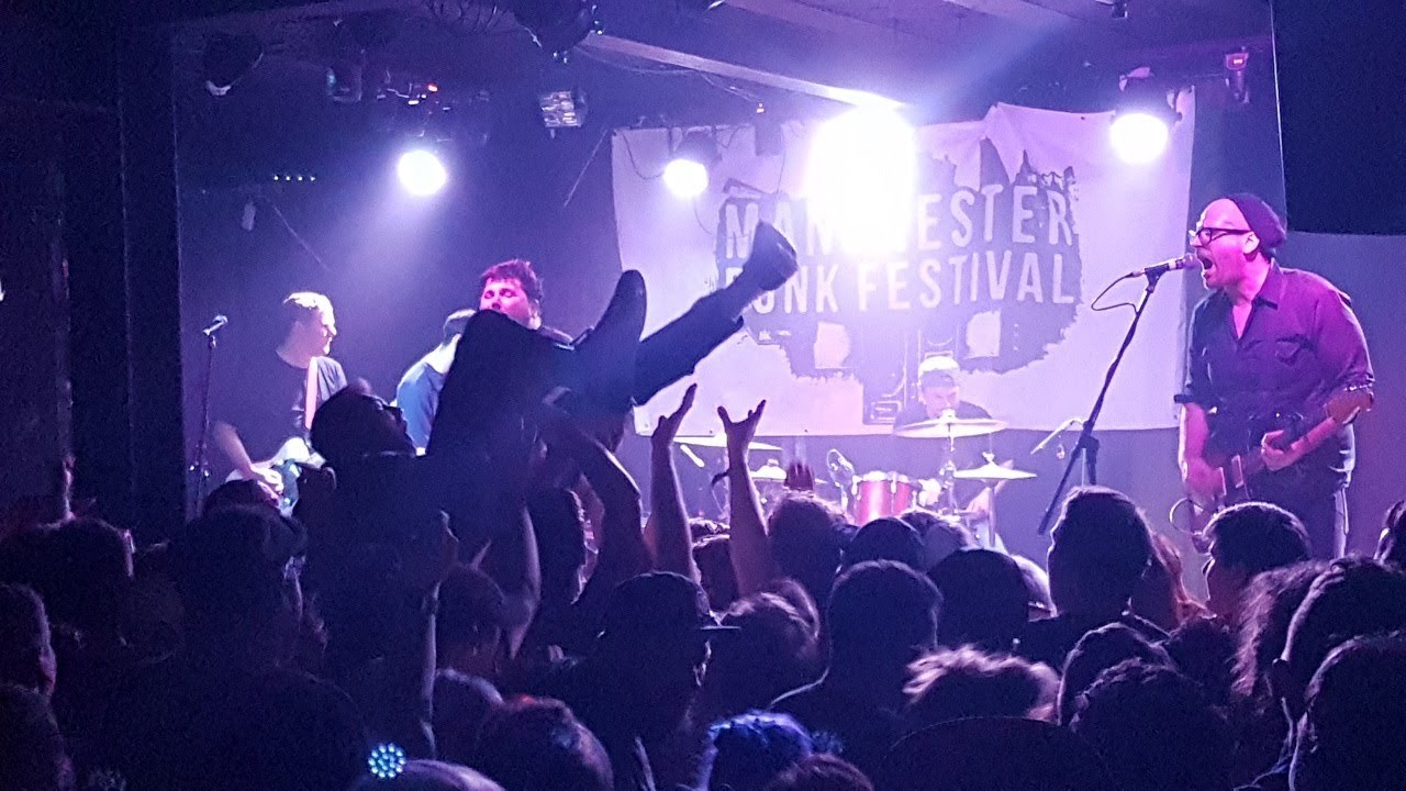 Iron Chic (live @ Manchester Punk Festival, 21/04/2018)