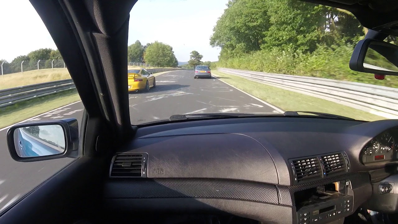 Nurburgring BMW E46 Compact 325ti chasing E36 325 Coupe - 09/08/18