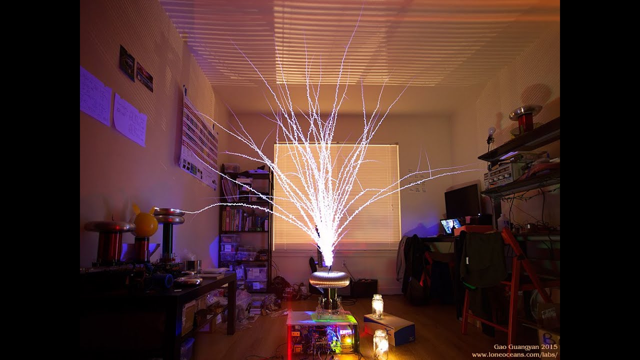 QCW Tesla Coil v1.5 in action