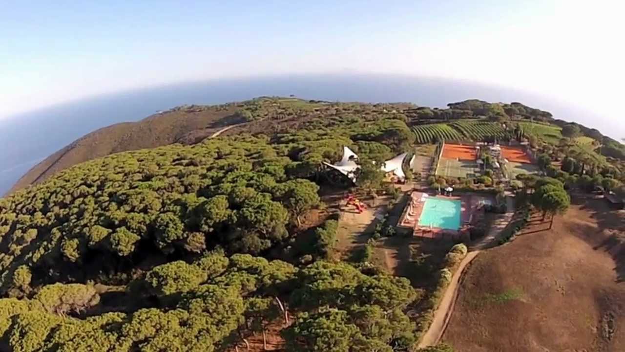 Costa dei Gabbiani, Elba, seen from a FPV- Quadrocpter