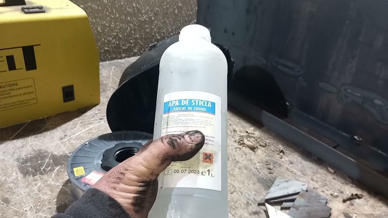 Apa de sticlă și focul