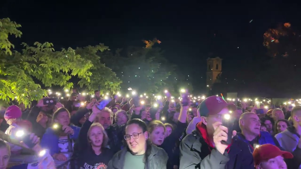 Kowalsky meg a Vega Berettyóújfalu főterén