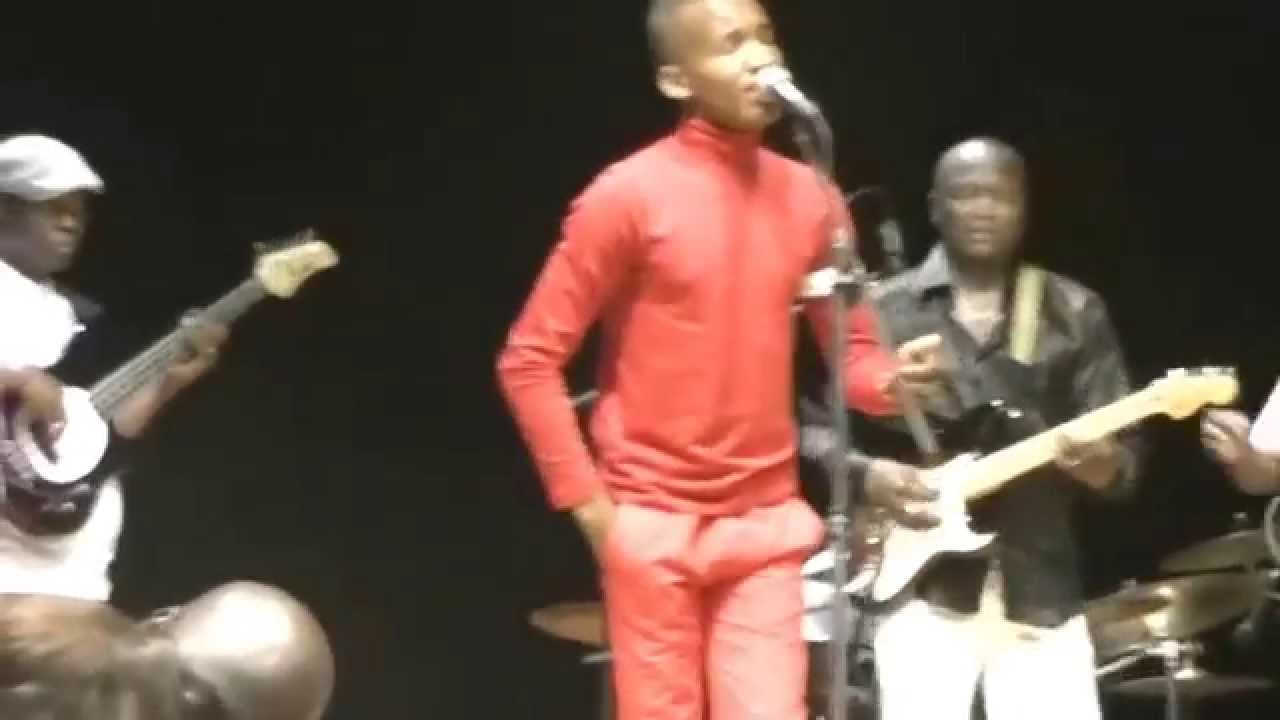 Justino Delgado e o seu filho Ailton Delgado(Sin'ha) Live na Voz do Operario em lisboa