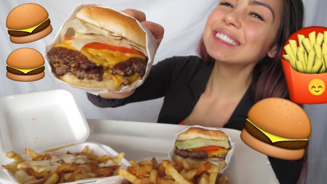 Fresh 🍔 Burger 먹방 Cheesy Poutine | Mukbang - Eat with me!