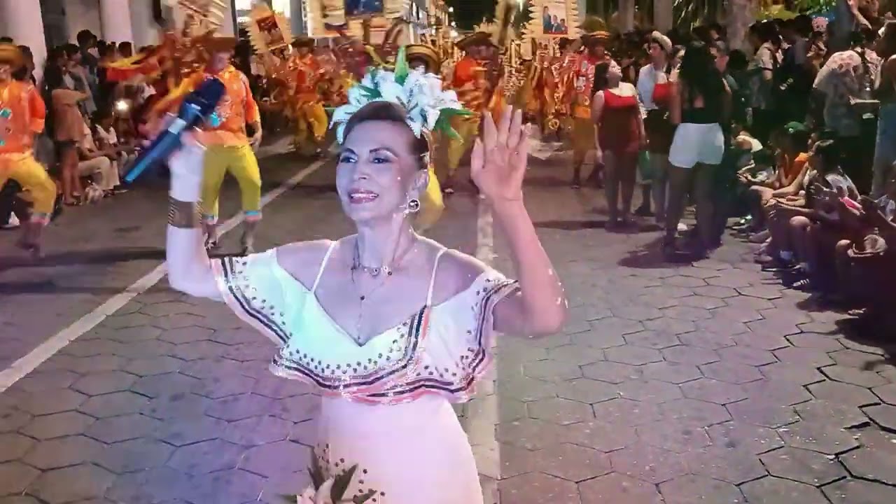Ganadores absolutos de la 3ra. Preca, con el Homenaje a Los Cambitas del Ballet Jipuri