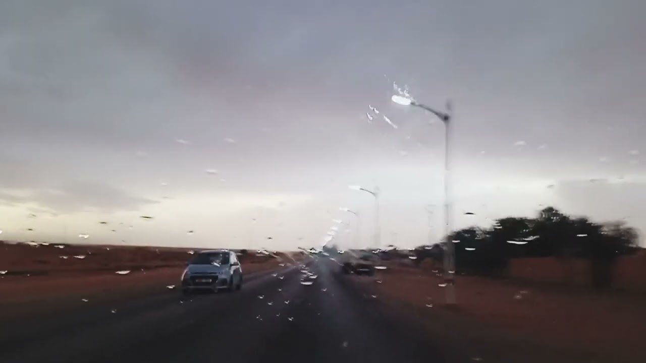 حاسي الرمل hassi r'mel, أجواء مغشاة وممطرة محلاة بنسمة الربيع