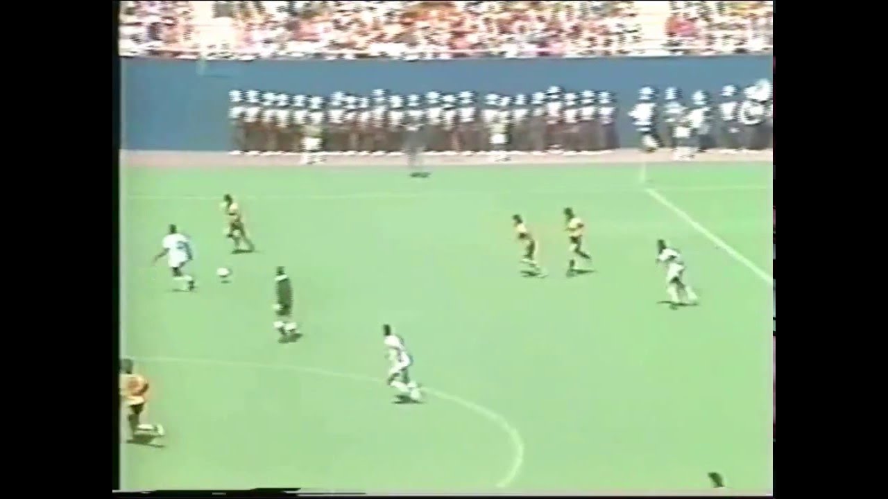 1977 Pelé (Cosmos) VS Chicago Sting