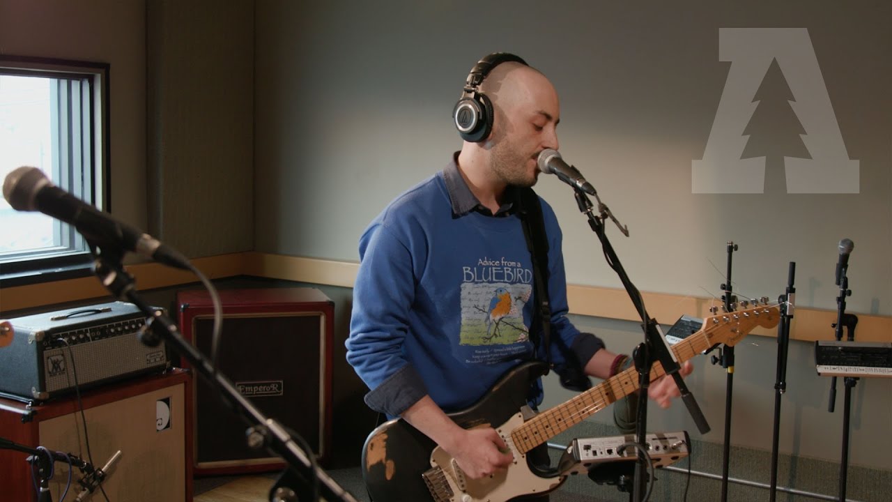 Oso Oso - the plant mouth | Audiotree Live