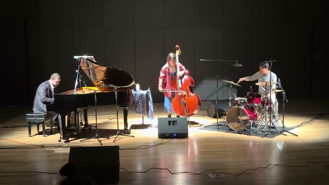En la sombre pequeñas matracas de madera - Sergio Gamba trío 18.12.25