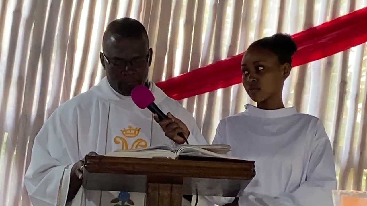 Messe animée par la chorale les amis de Jésus .À l'occasion de son 16ème anniversaire.