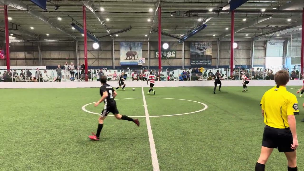 Madison fire over 30 vs Chuck ducks (Des Moines ) Men’s over 30 quarterfinal round. (FT 1-4)