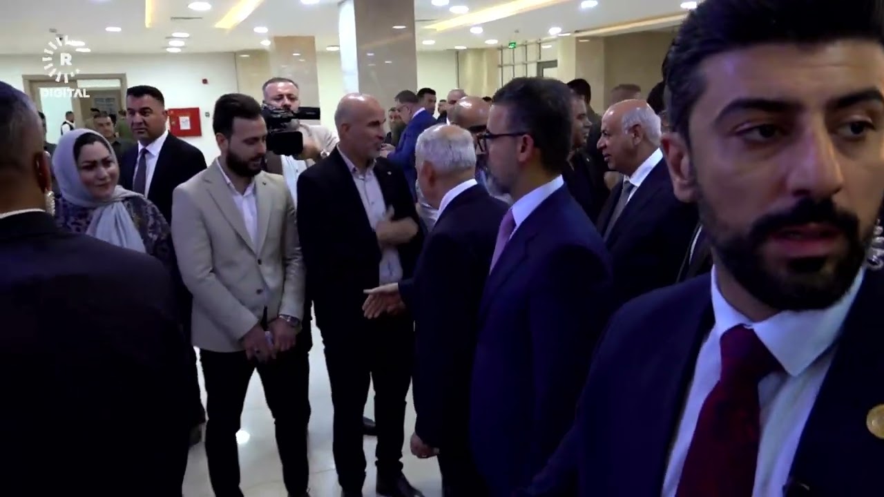 محافظ كركوك ريبوار طه ومسؤولو المحافظة يستقبلون الرئيس العراقي عبد اللطيف رشيد