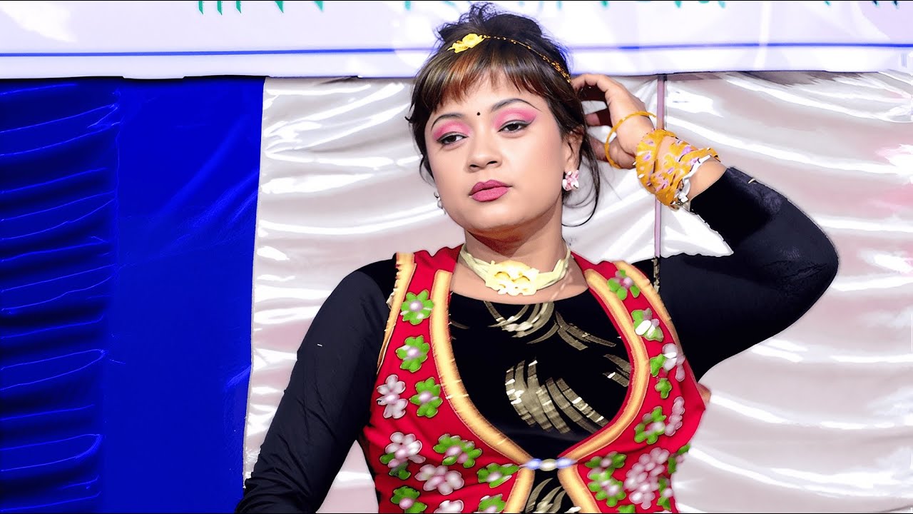 স্টেজে ঝর তুলা নাচ নাইকা টুকটুকি।আমার বিয়ের ফুল ফুইটাছে গো। বেদের মেয়ে জোসনা যাত্রা