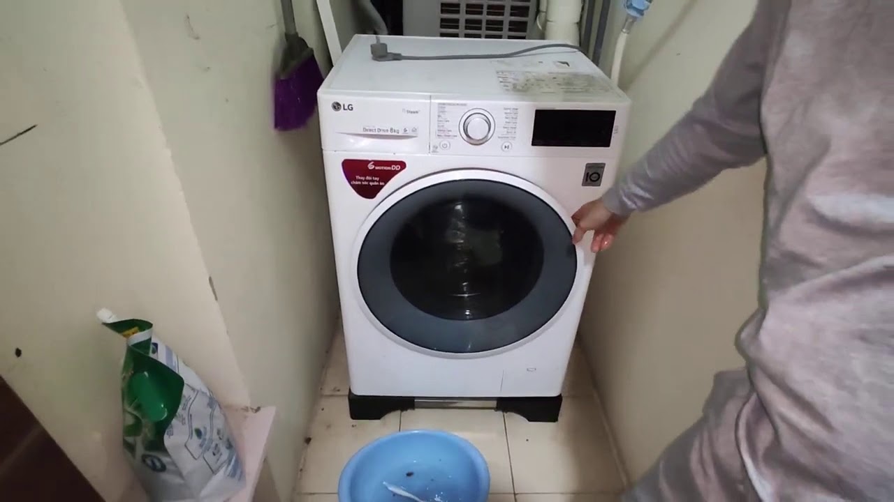 Hướng dẫn vệ sinh máy giặt lồng ngang đơn giản tại nhà