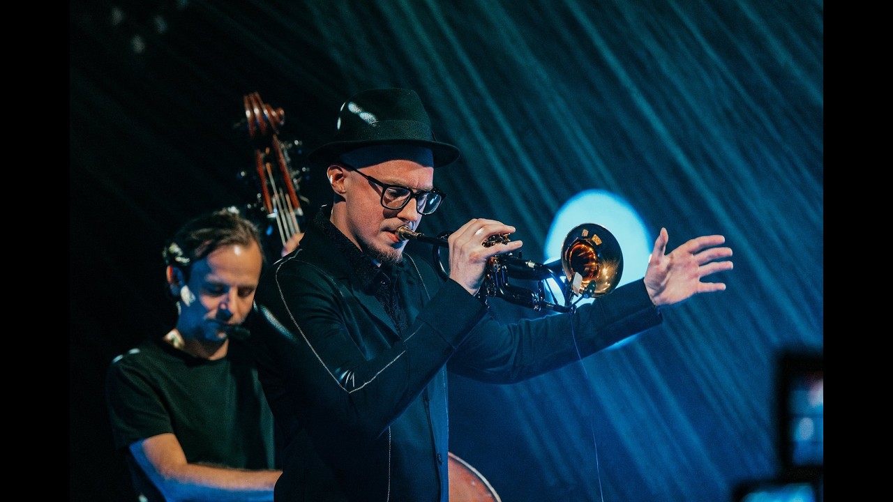 Piotr Schmidt Sextet ft. Mino Cinelu - Szara Kolęda - Komeda's Songs Without Words.