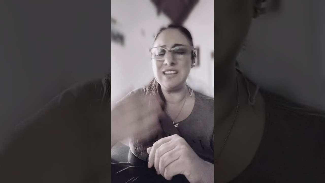Adoramos al Elohim Boré, creador y Melej , Rey