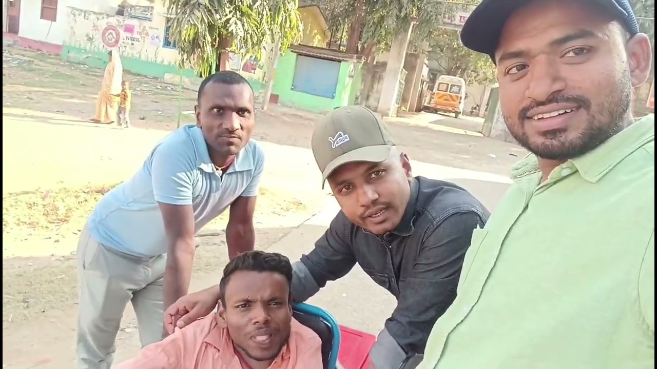 आज बिहार के जमुई जिले में एक अद्भुत मुलाकात हुई,इस दिव्यांग भाई की हिम्मत और मुस्कान ने दिल छू लिया!