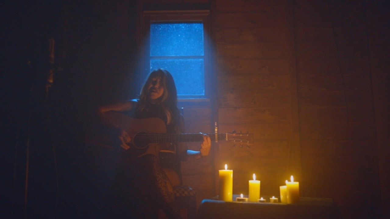 Emilee Petersmark - Before The Lights Went Out - Full Moon Session