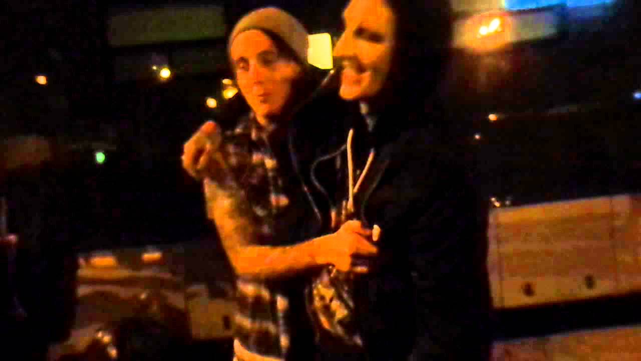Alex Koehler and Chris Motionless are now dating!