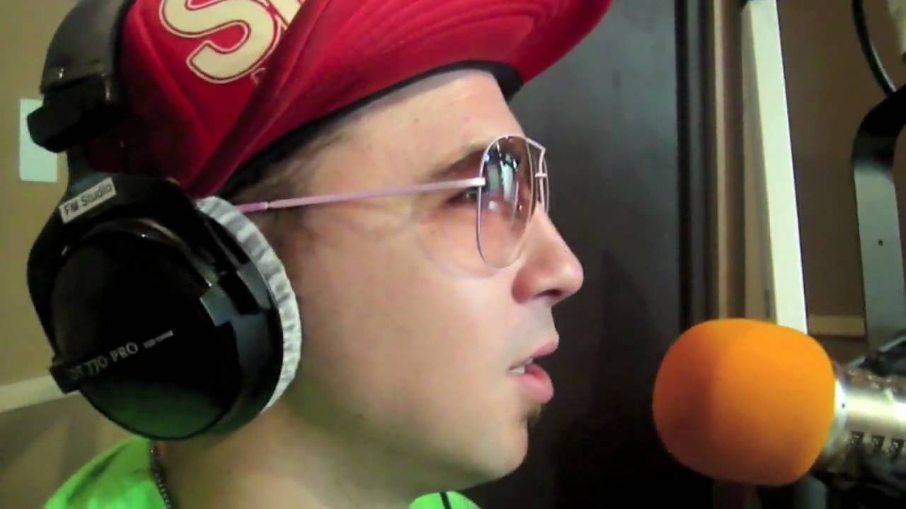 Dom 帥老外 Radio Interview at ICRT