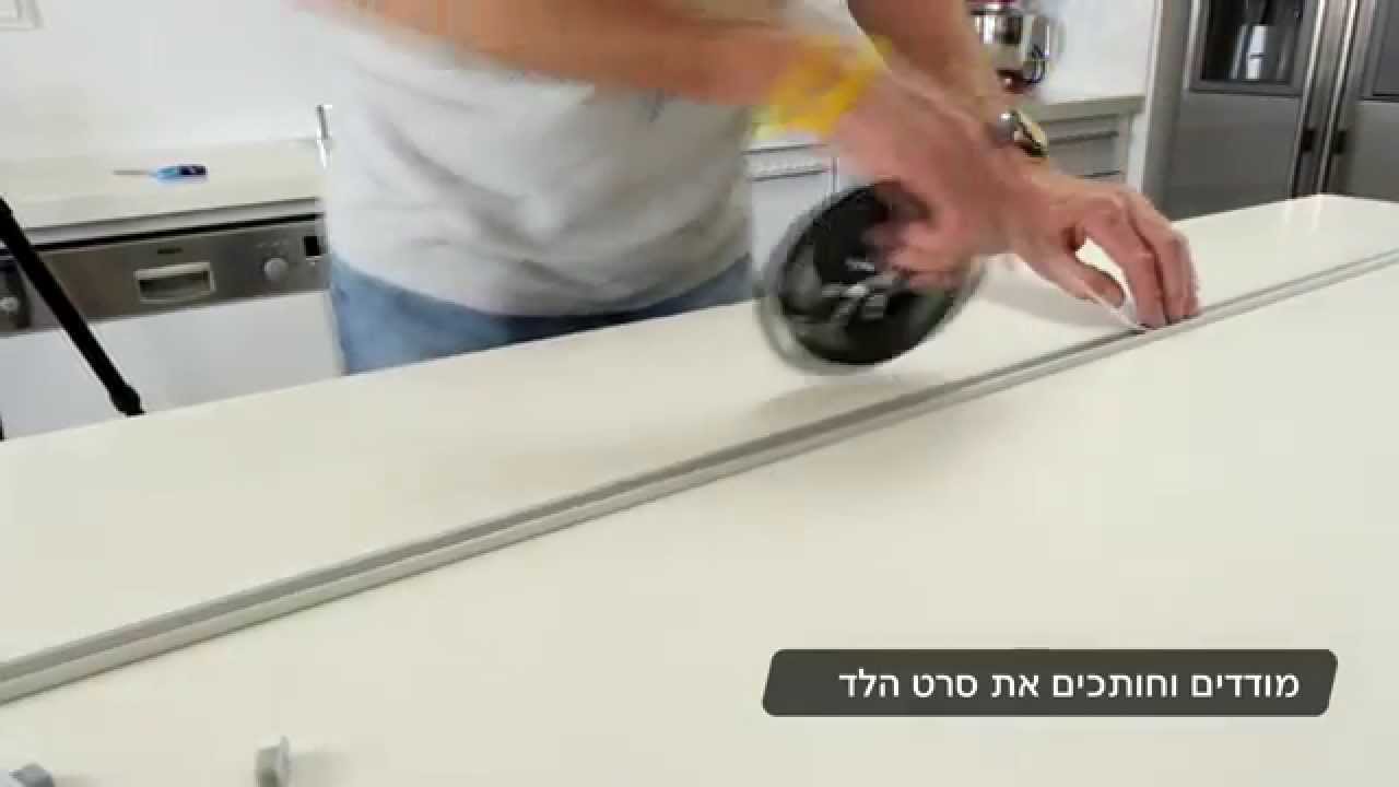 תאורת לד בחדר השינה - התקנת תאורת אווירה ליצירת מראה מרחף למיטה