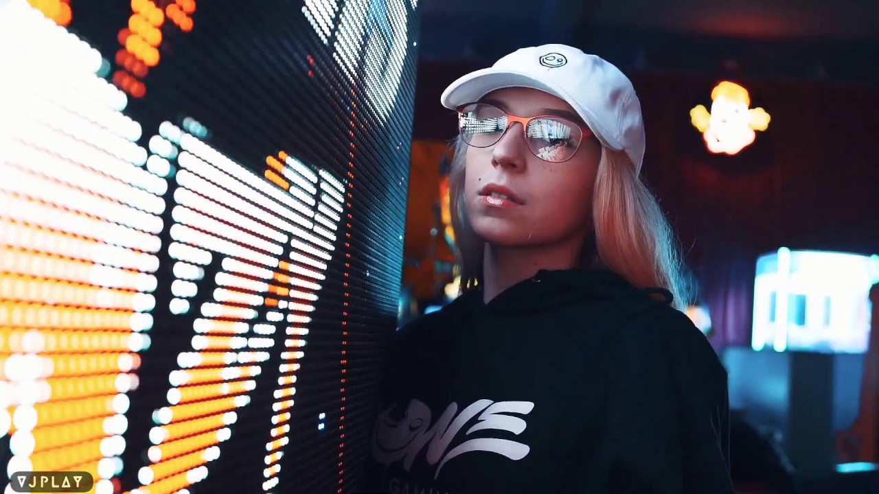 Alex Hook feat. Rene - A Dream Away (Domestic Technology Remix) V J P L A Y