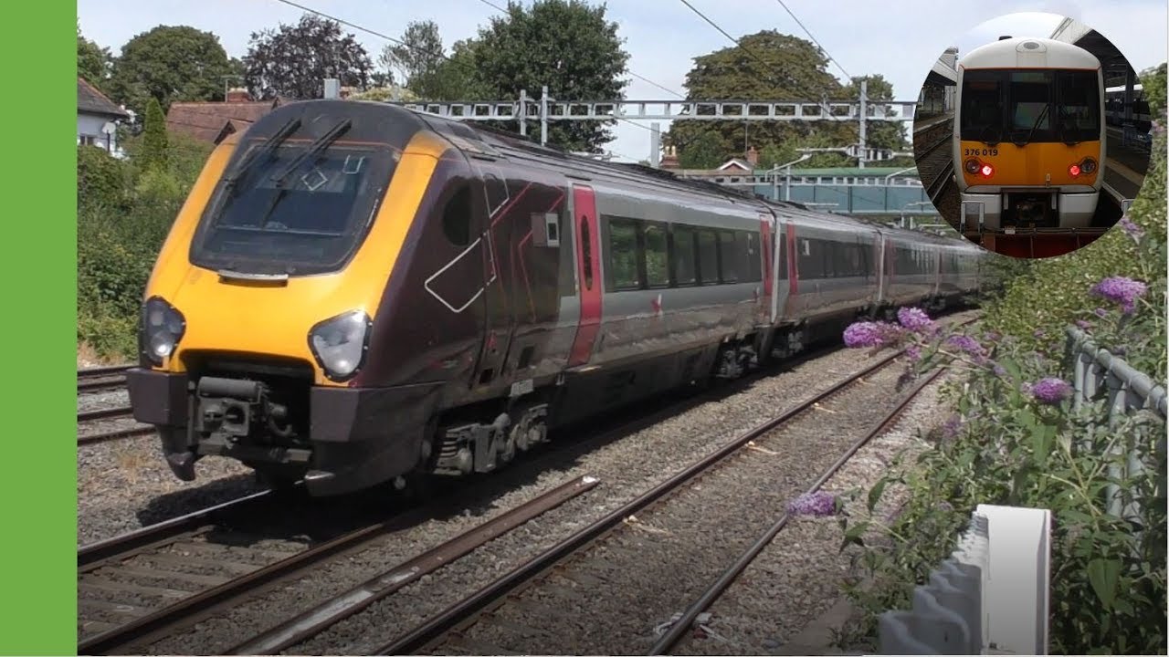 Trains at Goring & Streatley