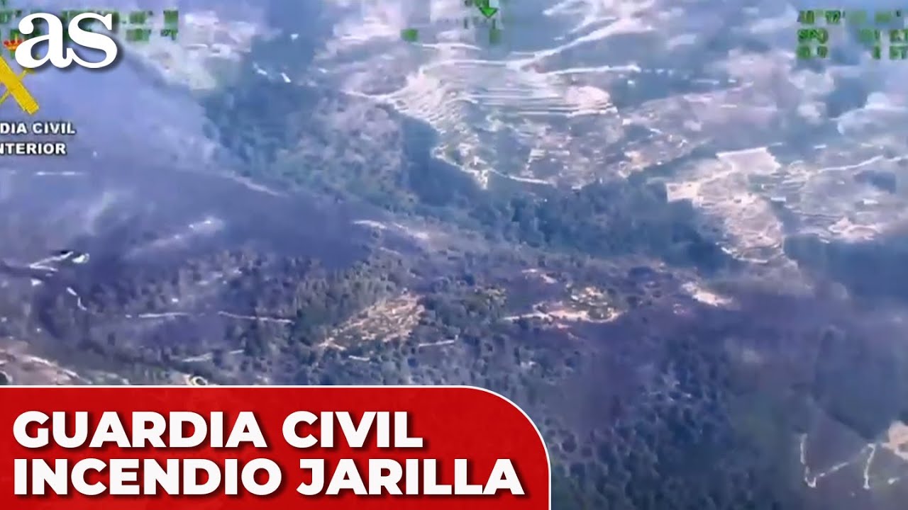 AVIÓN de la GUARDIA CIVIL sobrevuela el INCENDIO de JARILLA