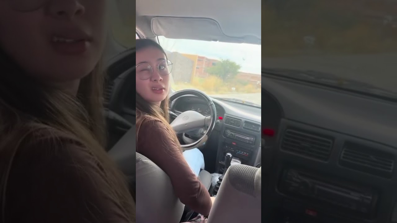Mi suegra me está enseñando a manejarestándar 🚘😅 primera clase logradacomenten, qué tal lo hice?? 🤭