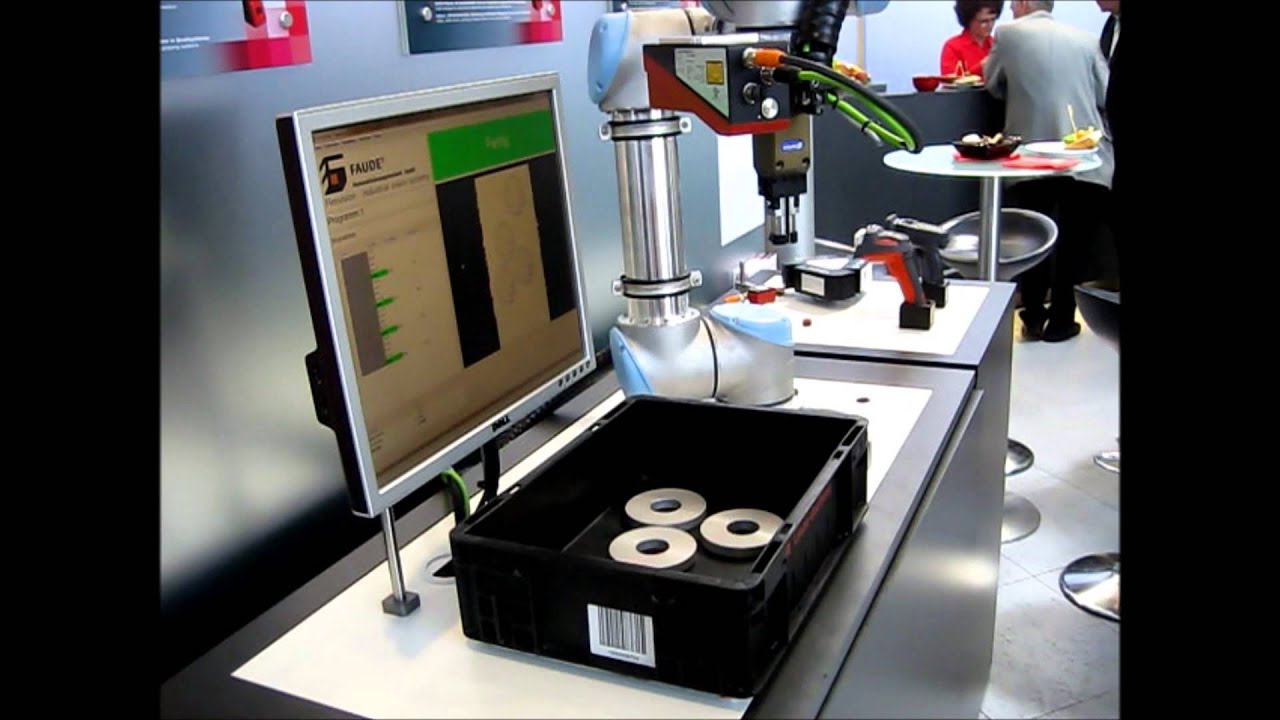 Leuze LPS36 & MVTec HALCON 3D software on Bin Picking Robot