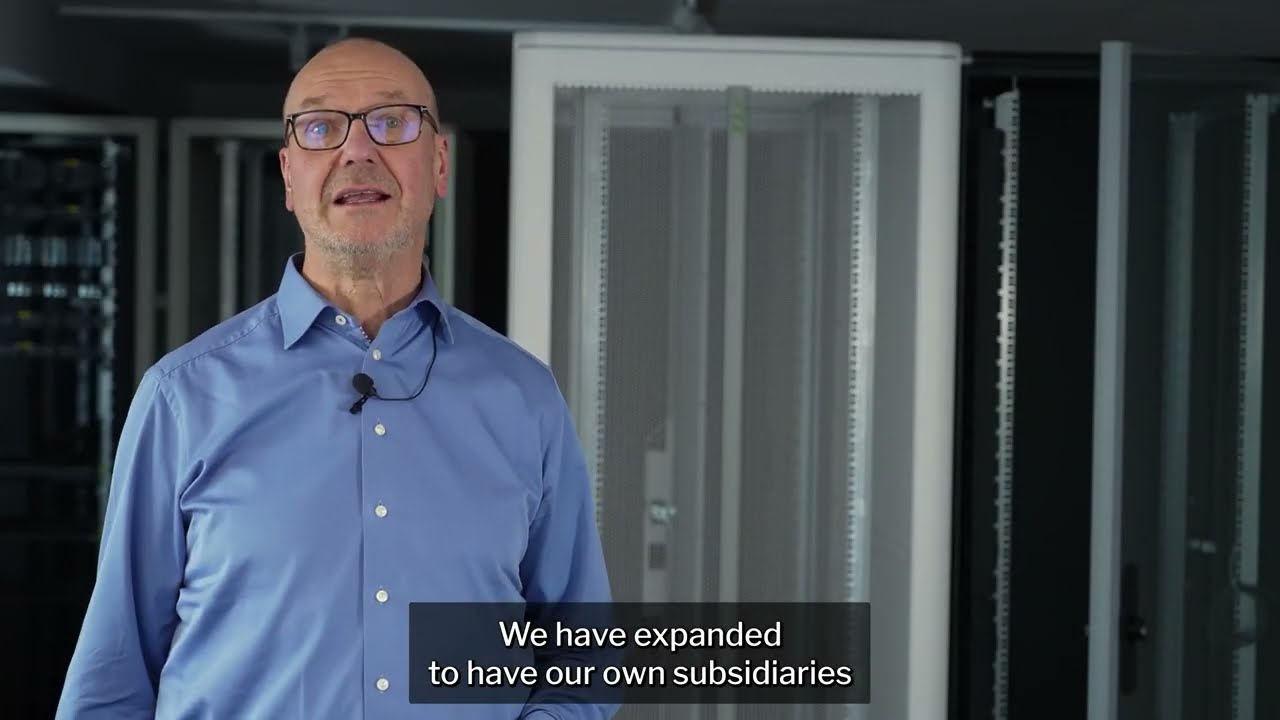 Enoc System - Industrilas Vision™, Hinges and Quarter-turns