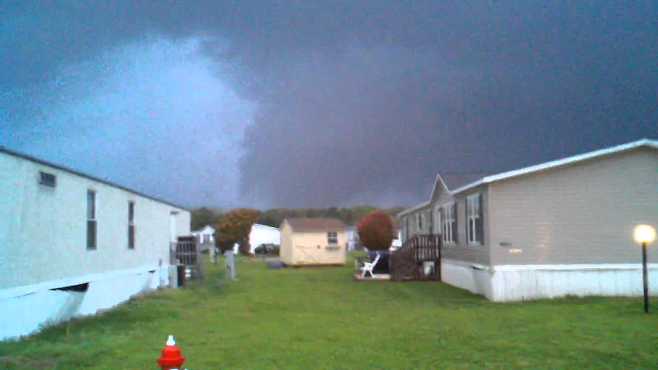 Tornado in Windsor, VA on April 16, 2011 [Part 1]