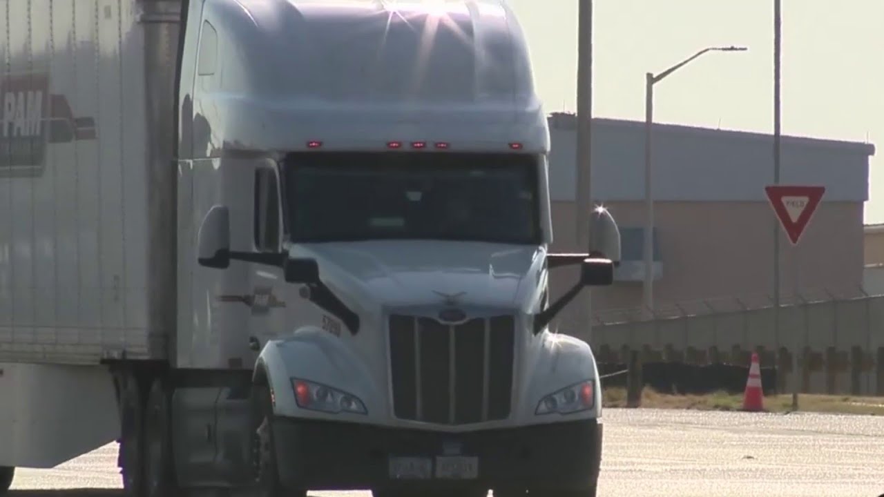 Bipartisan effort aims to expand bridges in Laredo