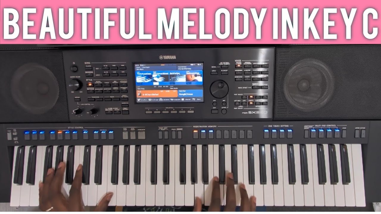 Урок игры на фортепиано с красивой мелодией в тональности до мажор.