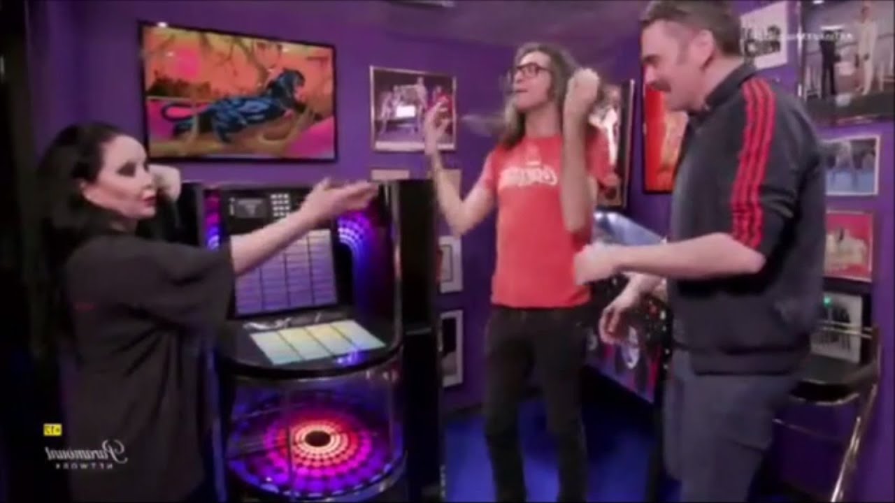 Alaska y Mario - La Fávor de visita