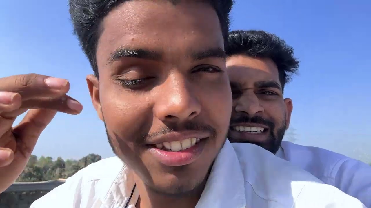 ITI COLLEGE GAY THA AAJ OAR PAHUCH GYA BHUTIYA GAR ME 